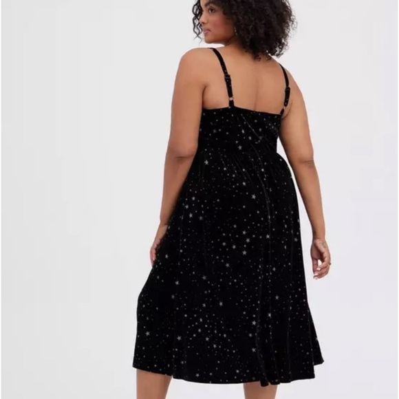 Torrid Black Stretch Knit Velvet Silver Star Print Midi Dress 00 M/L - Picture 3 of 10